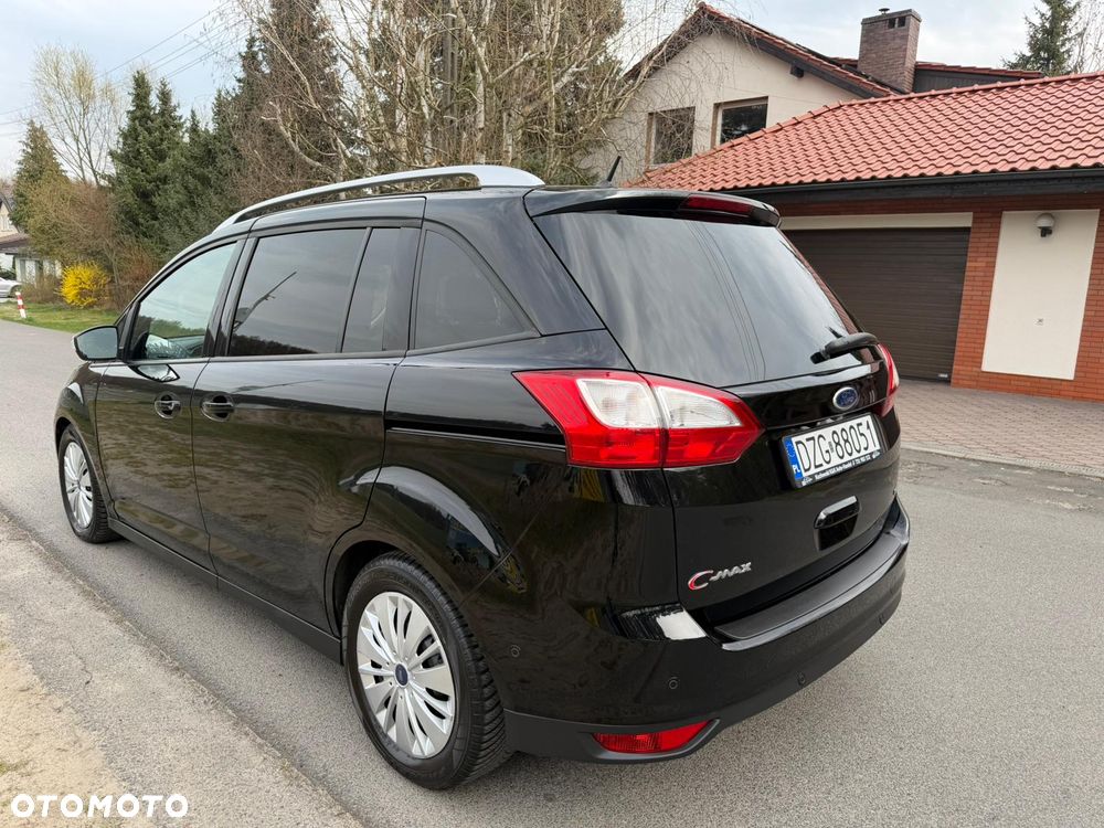 Ford Grand C-MAX - 10