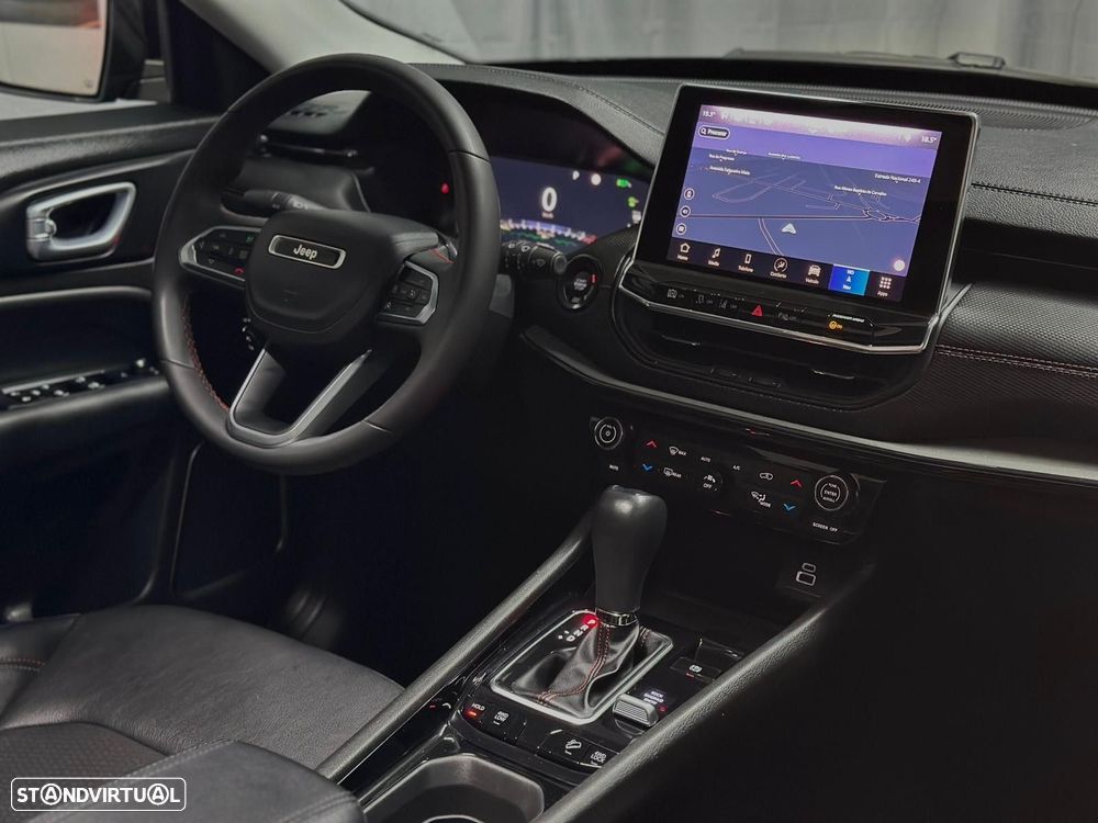 Jeep Compass 1.3 TG Trailhawk - 11