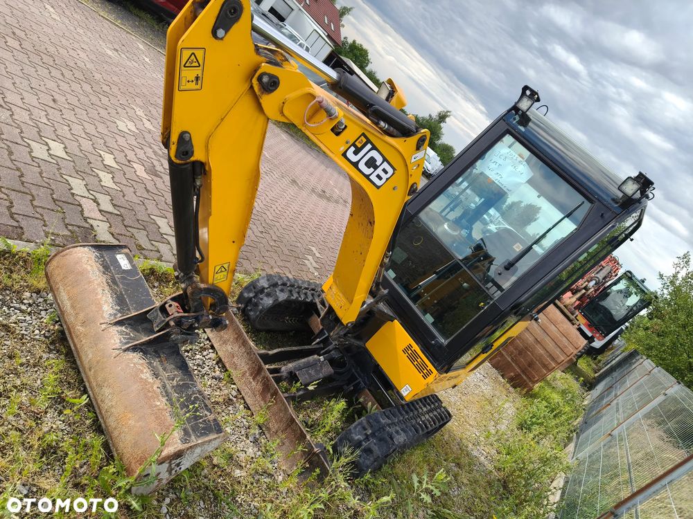 JCB 19c-1