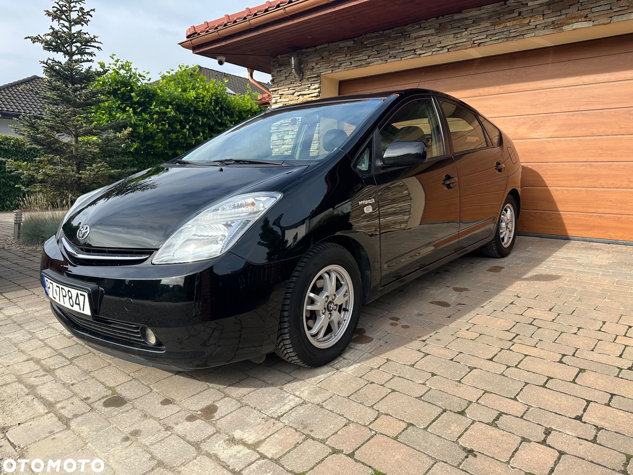 Toyota Prius 1.5 VVT-i Prestige - 1