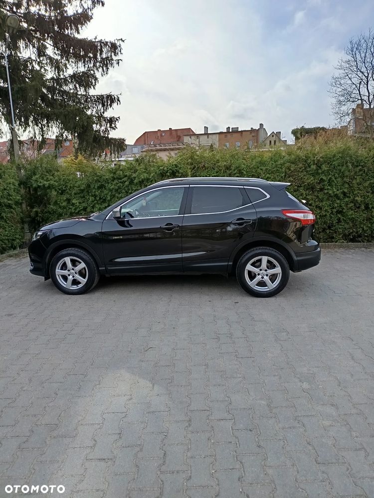 Nissan Qashqai 1.5 dCi N-Connecta - 6
