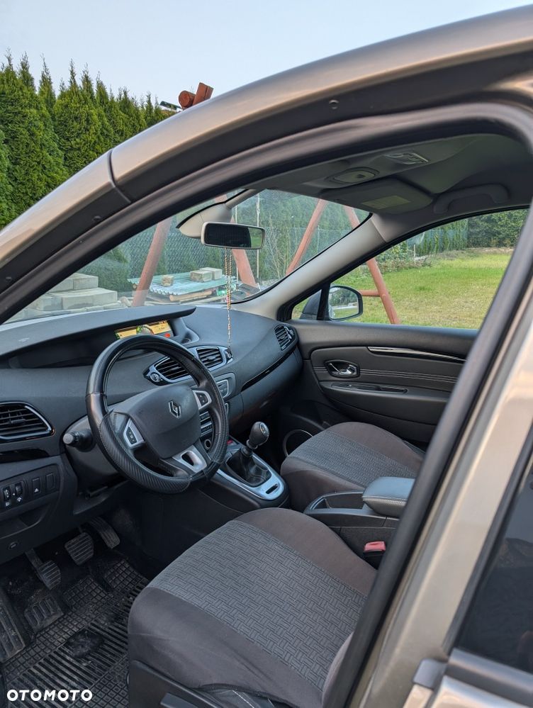 Renault Scenic - 2