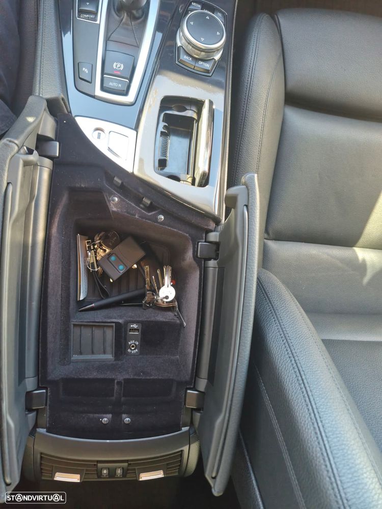 BMW 530 d Pack M Auto - 27