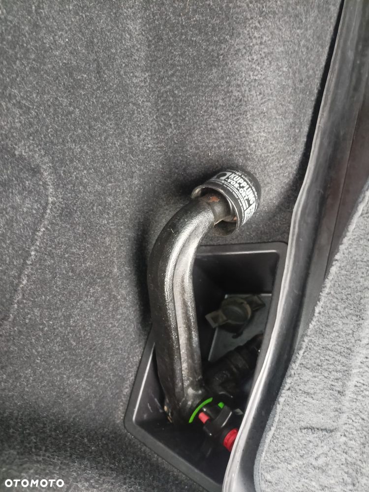 BMW X1 sDrive18i Sport Line - 19