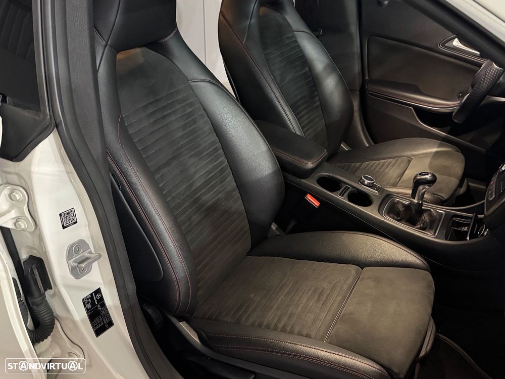 Mercedes-Benz CLA 180 d Shooting Brake AMG Line - 10