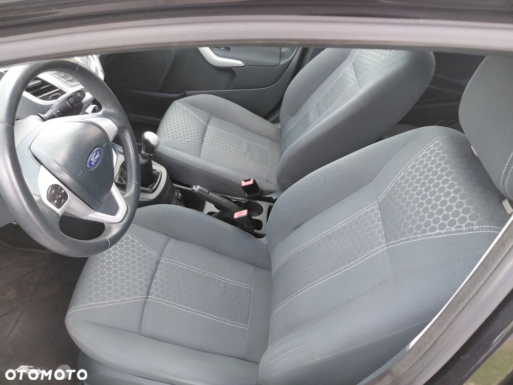 Ford Fiesta 1.25 Titanium EU5 - 15