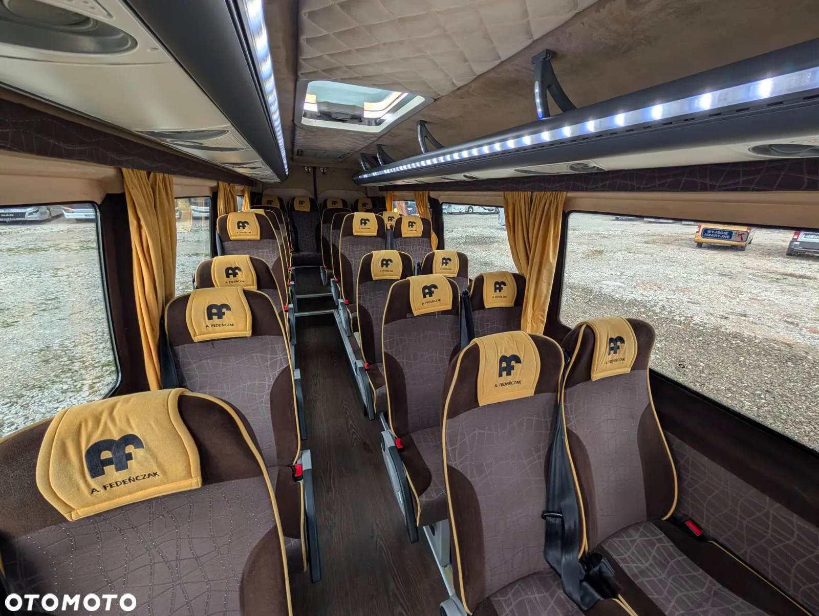Mercedes-Benz Sprinter 519 - 19