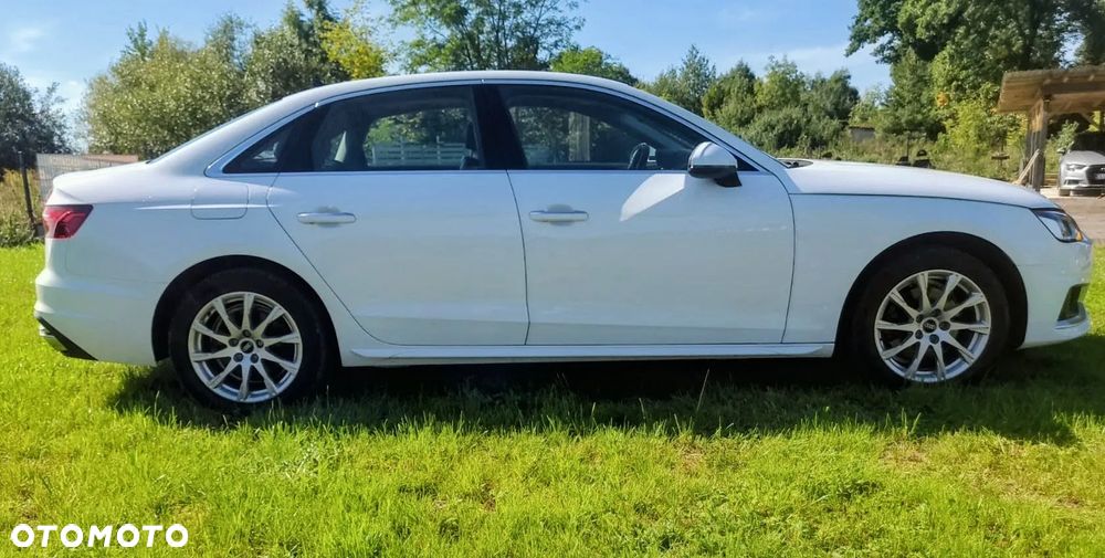 Audi A4 Limousine - 3