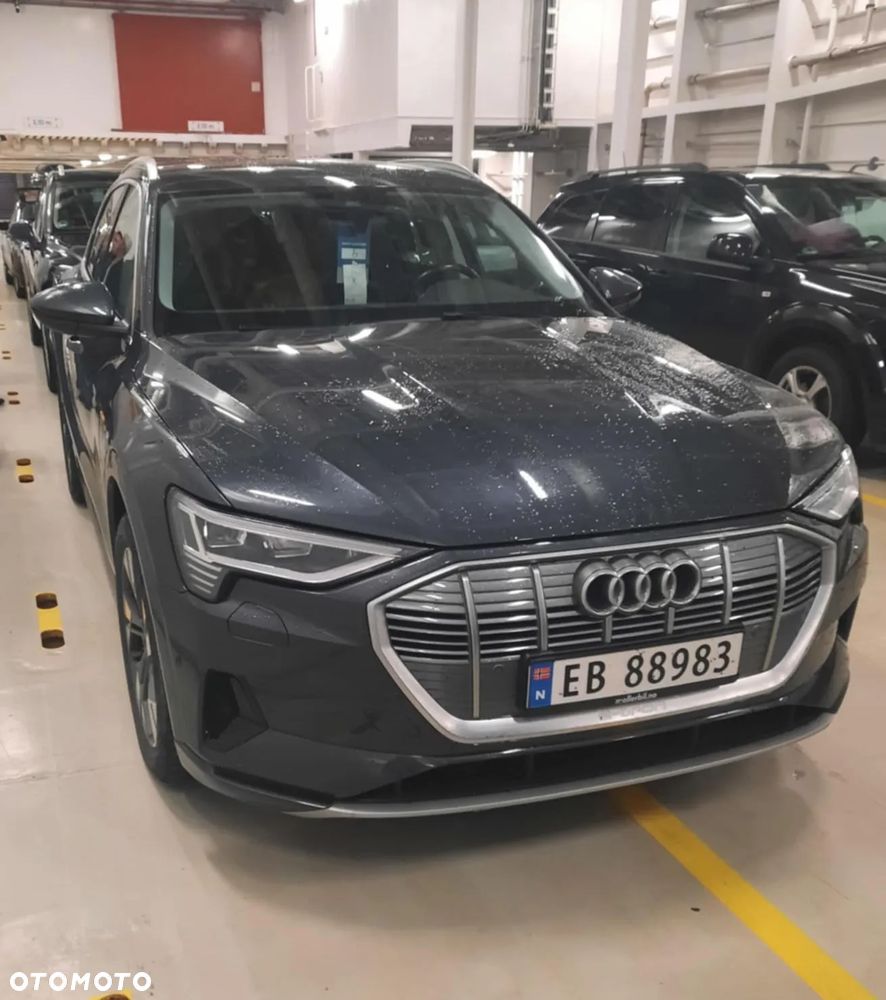 Audi e-tron - 17