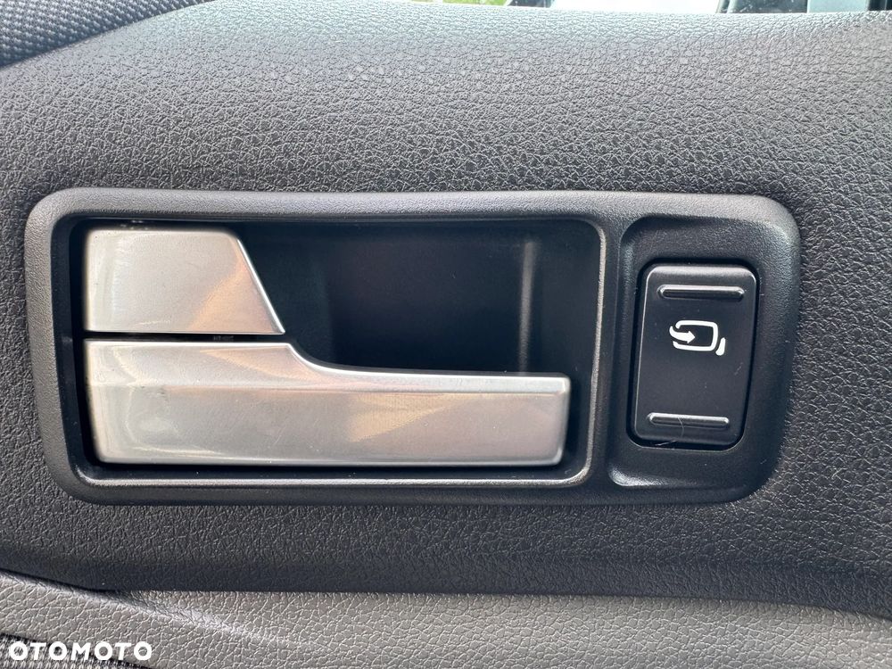 Ford Kuga 2.0 TDCi 4x4 Titanium - 19