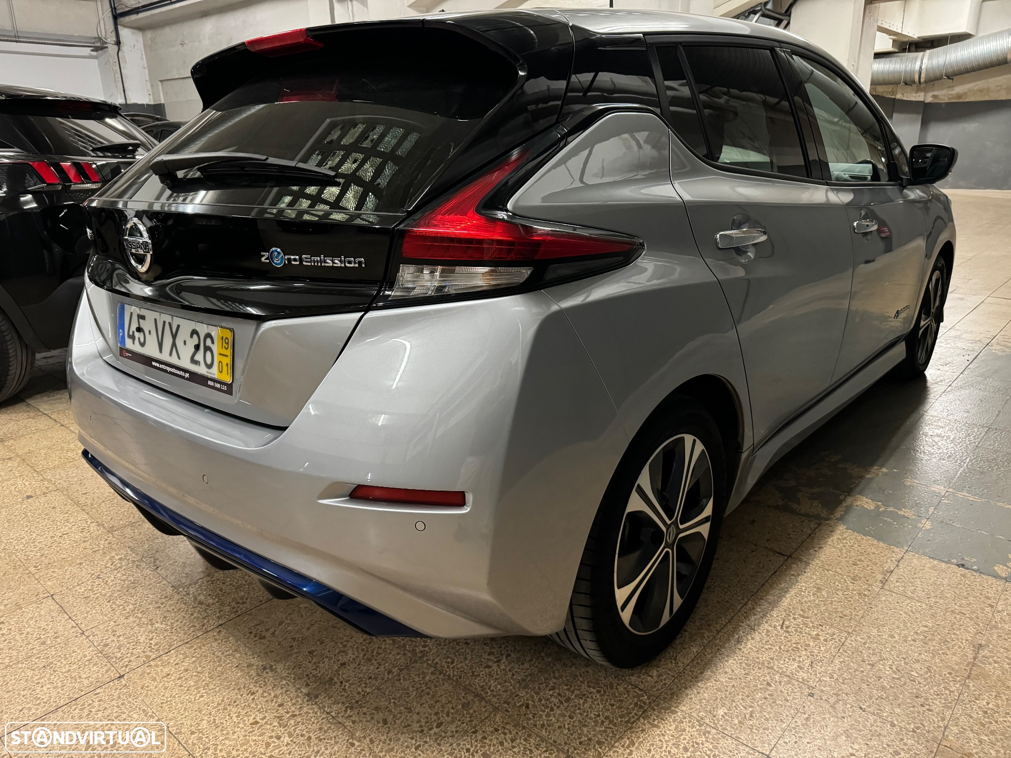 Nissan Leaf N-Connecta Two Tone - 4