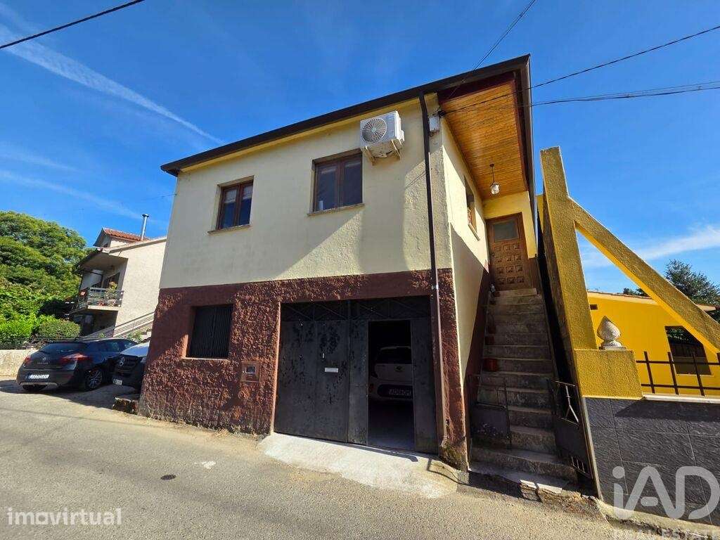 Casa / Villa T3 em Santa Comba Dão e Couto do Mosteiro - Grande imagem: 4/36