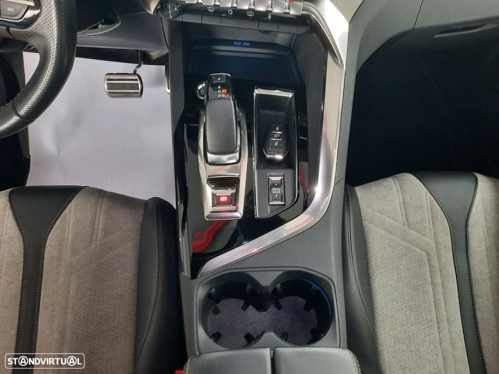 Peugeot 3008 1.6 Hybrid GT e-EAT8 - 37