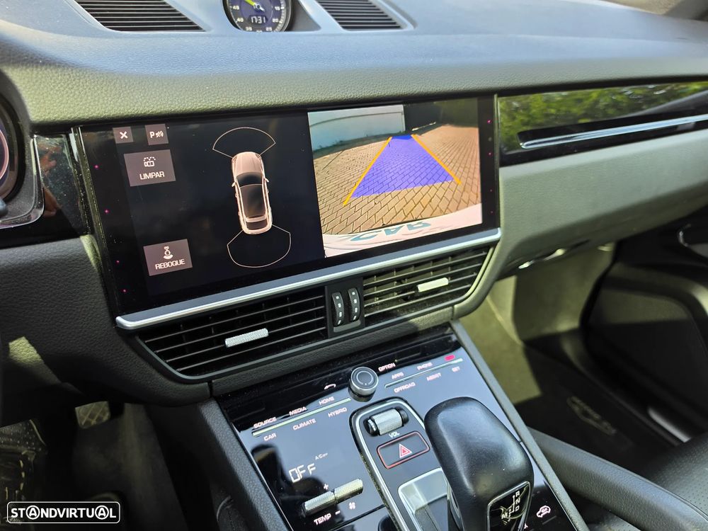 Porsche Cayenne Coupé E-Hybrid Platinum Edition - 26