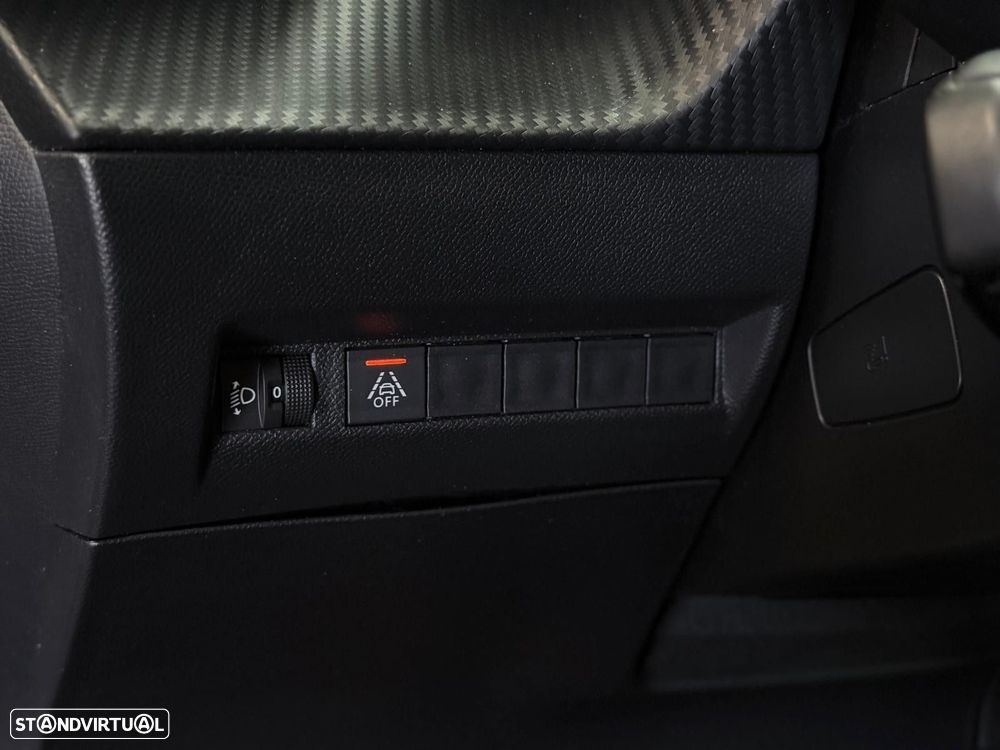 Peugeot 2008 1.2 PureTech Allure - 21