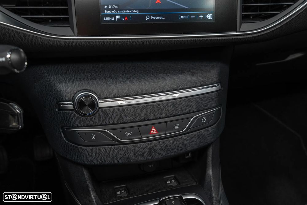 Peugeot 308 BlueHDi 130 EAT8 Allure - 15