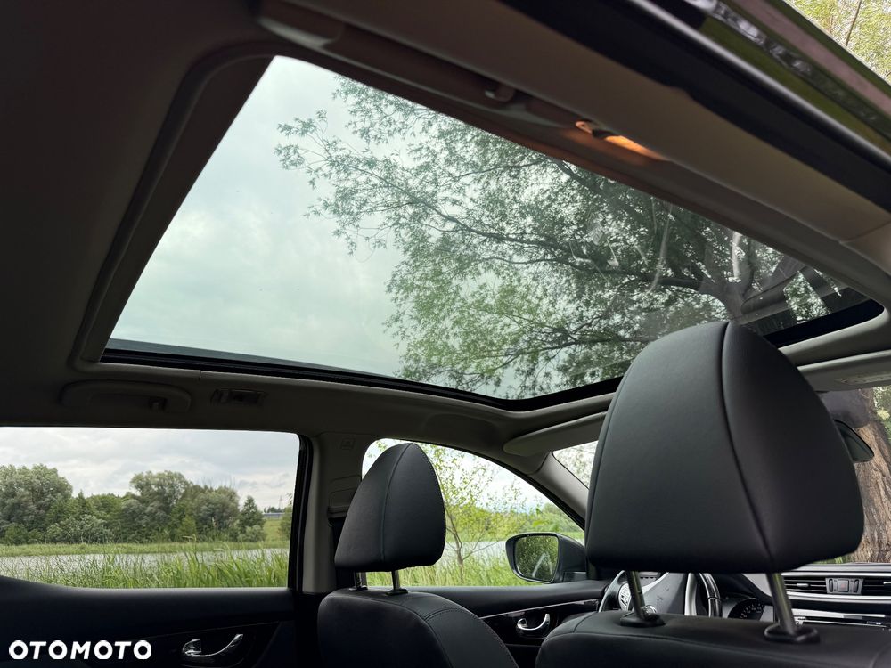 Nissan Qashqai 1.6 DCi TEKNA - 25