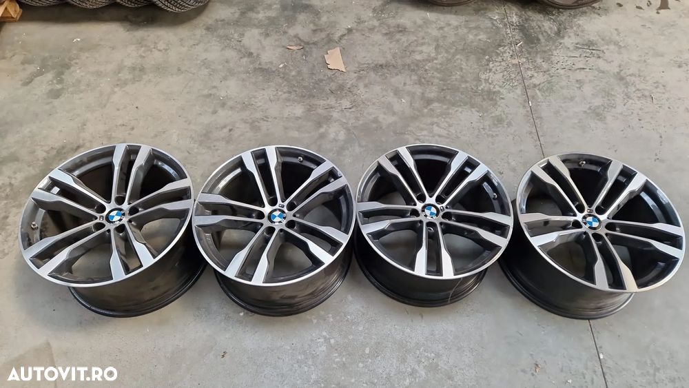 BMW X6 xDrive50i - 24