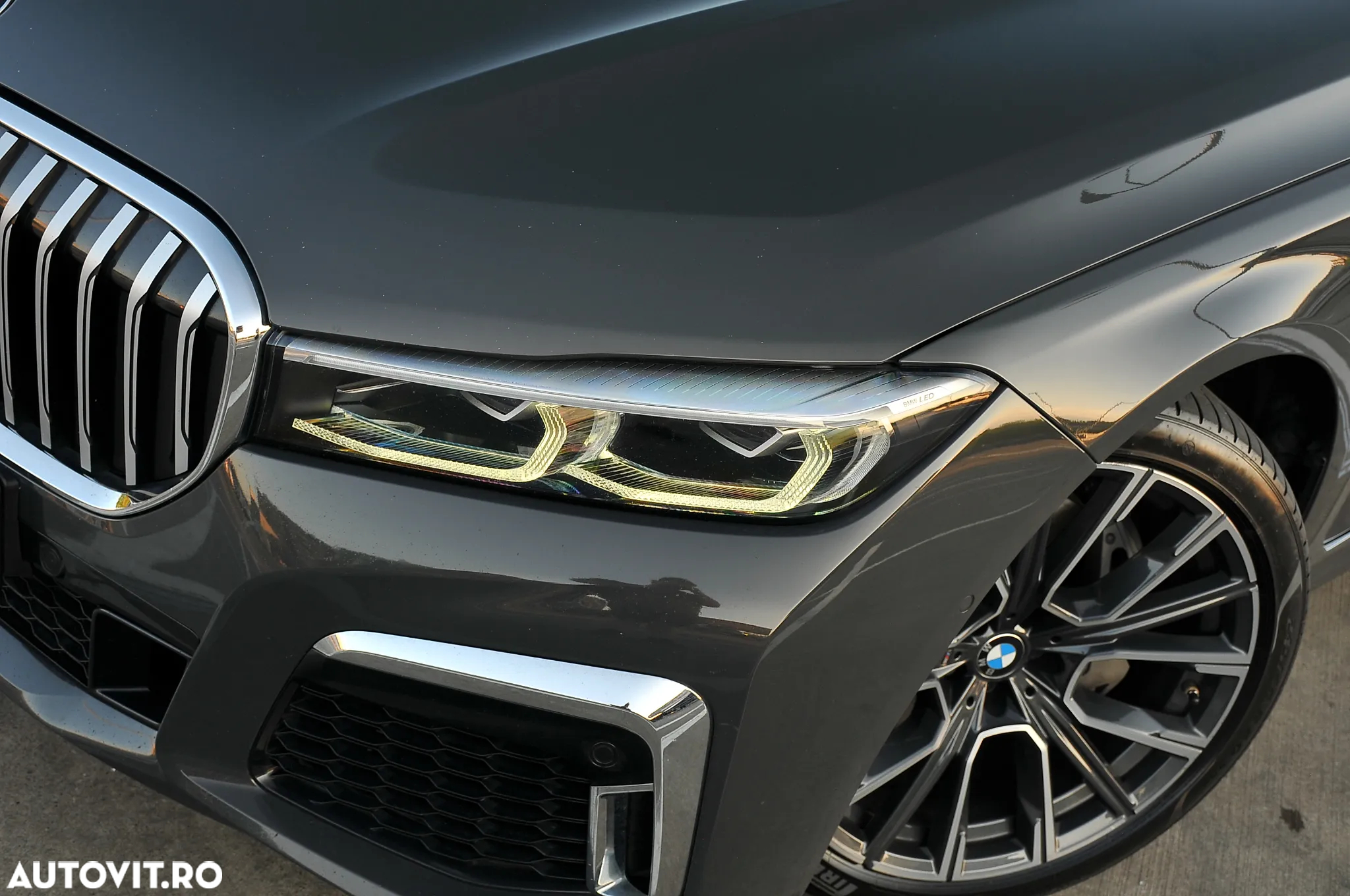 BMW Seria 7 730d - 32