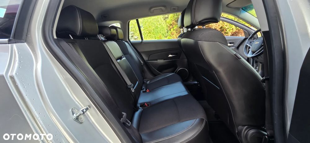Chevrolet Cruze 1.8 LTZ - 32