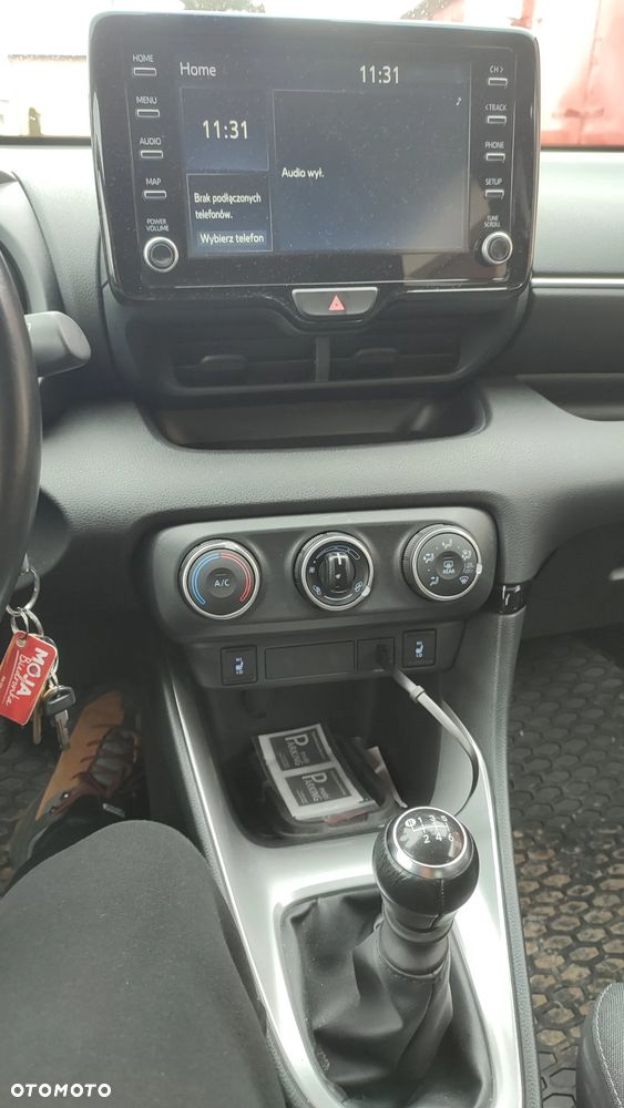 Toyota Yaris 1.5 Comfort - 17