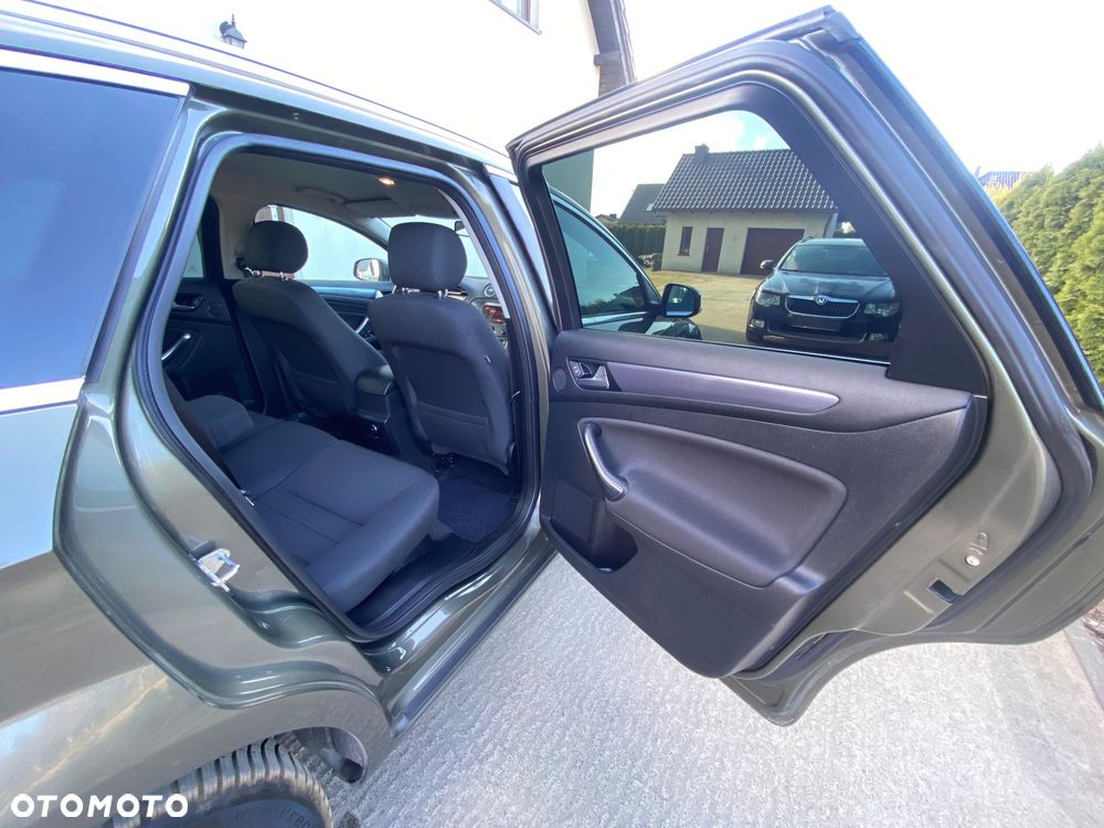 Ford Mondeo 2.0 TDCi Titanium - 32