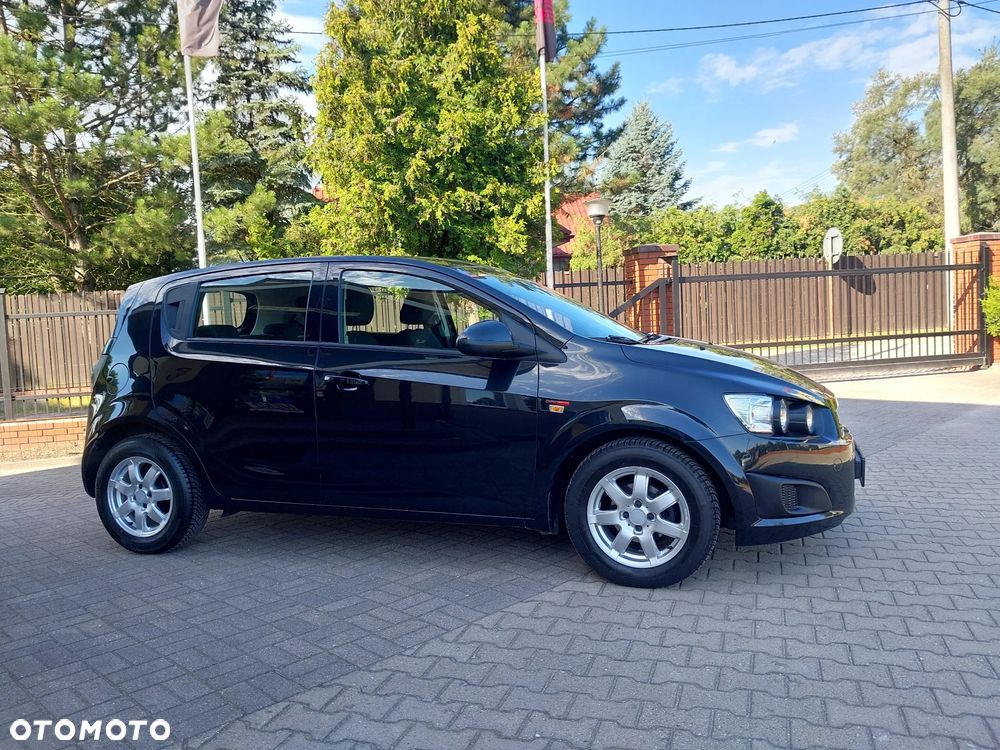 Chevrolet Aveo 1.4 LTZ - 33
