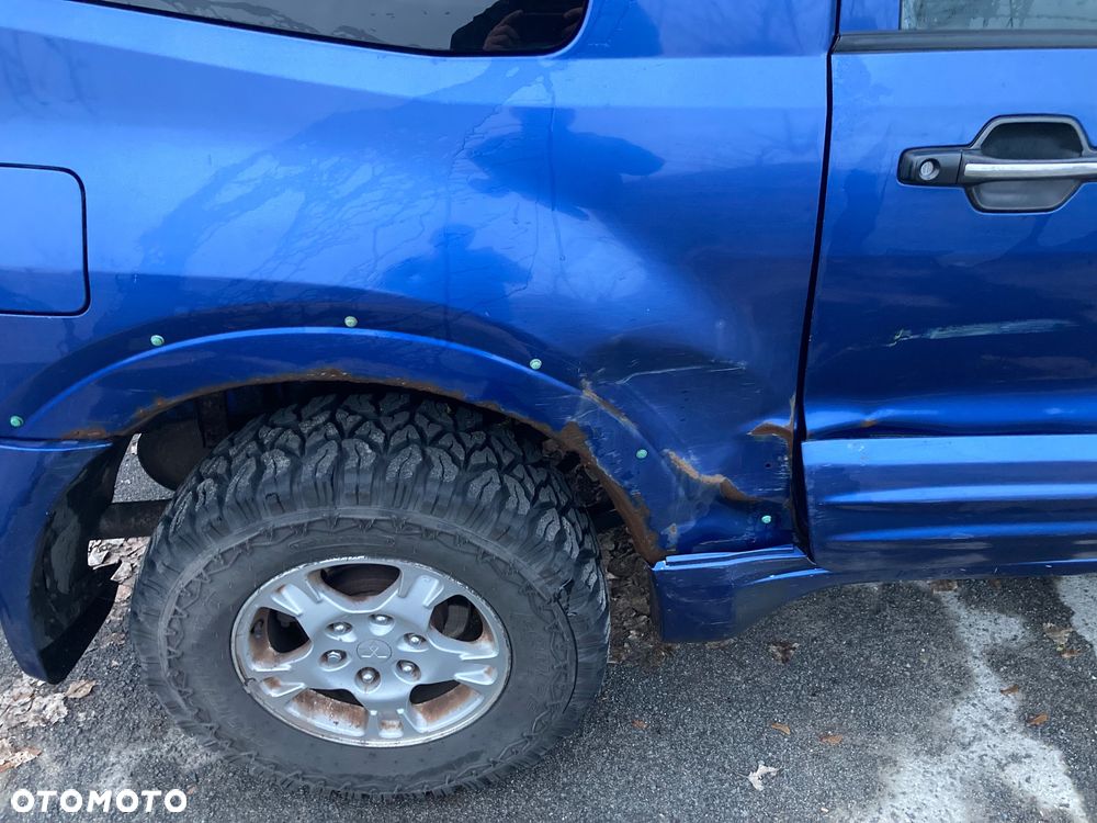 Mitsubishi Pajero - 5