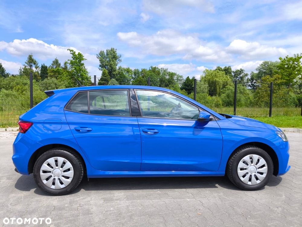 Skoda Fabia 1.0 Essence - 5