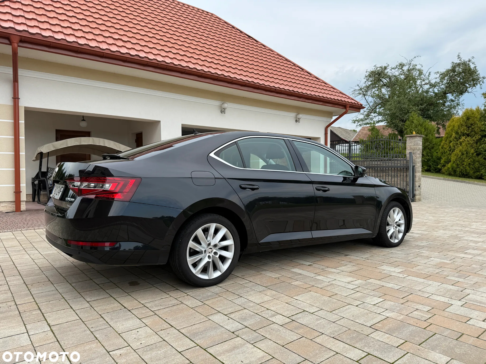Skoda Superb 2.0 TDI 4x4 Ambition DSG - 4