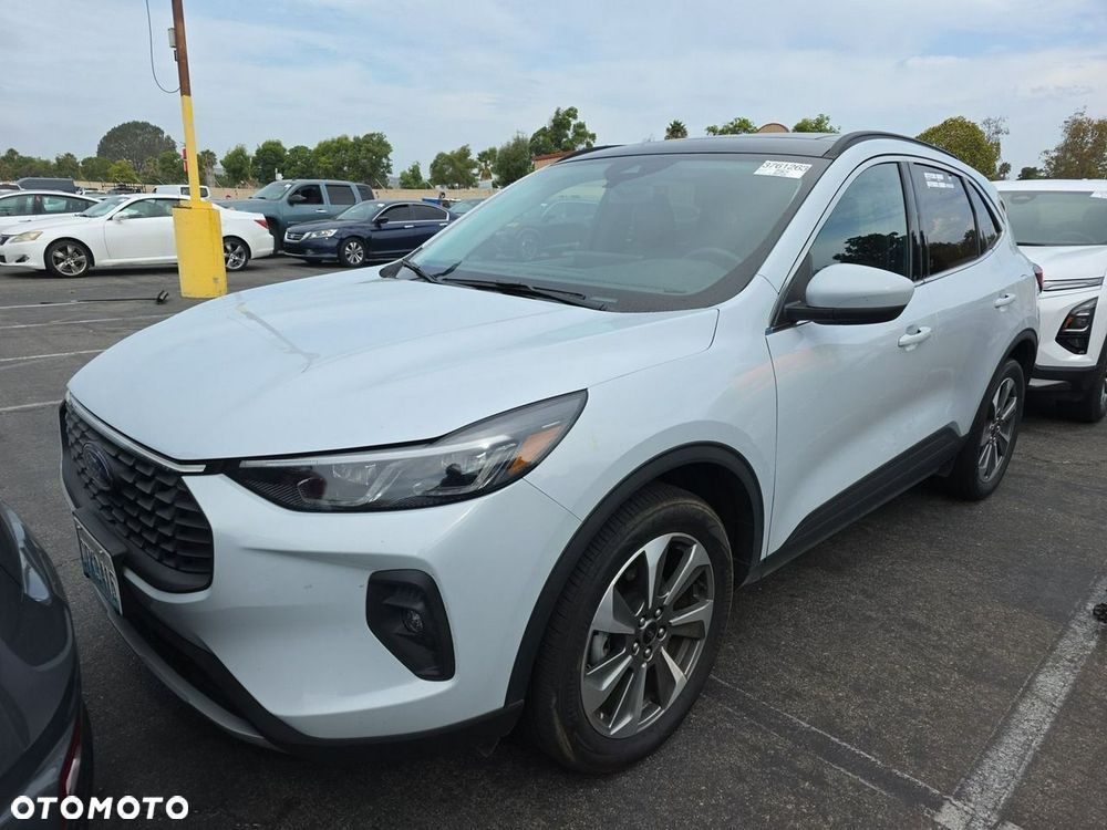Ford Escape - 1