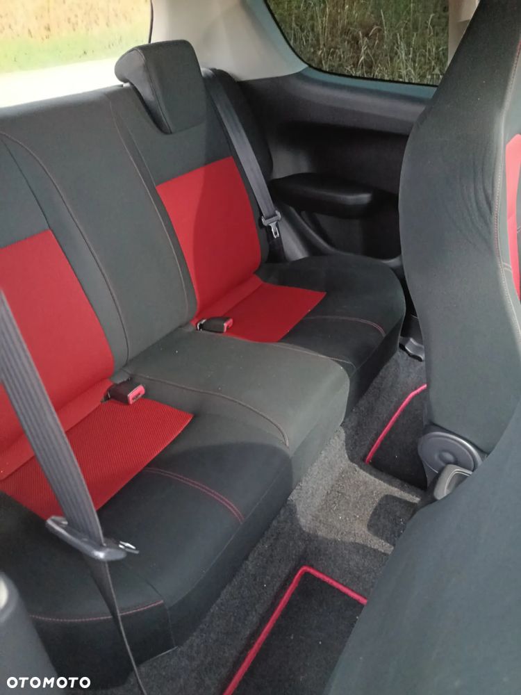 Suzuki Swift 1.6 Sport - 23