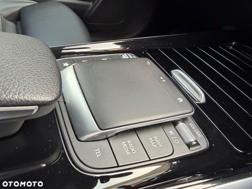 Mercedes-Benz GLB 200 d 8G-DCT Progressive - 10