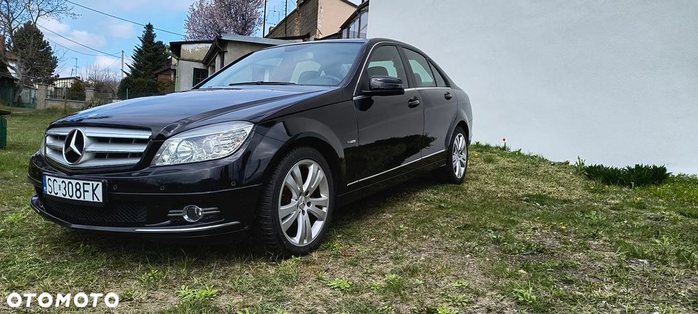 Mercedes-Benz Klasa C 180 CGI BlueEff Avantgarde - 7