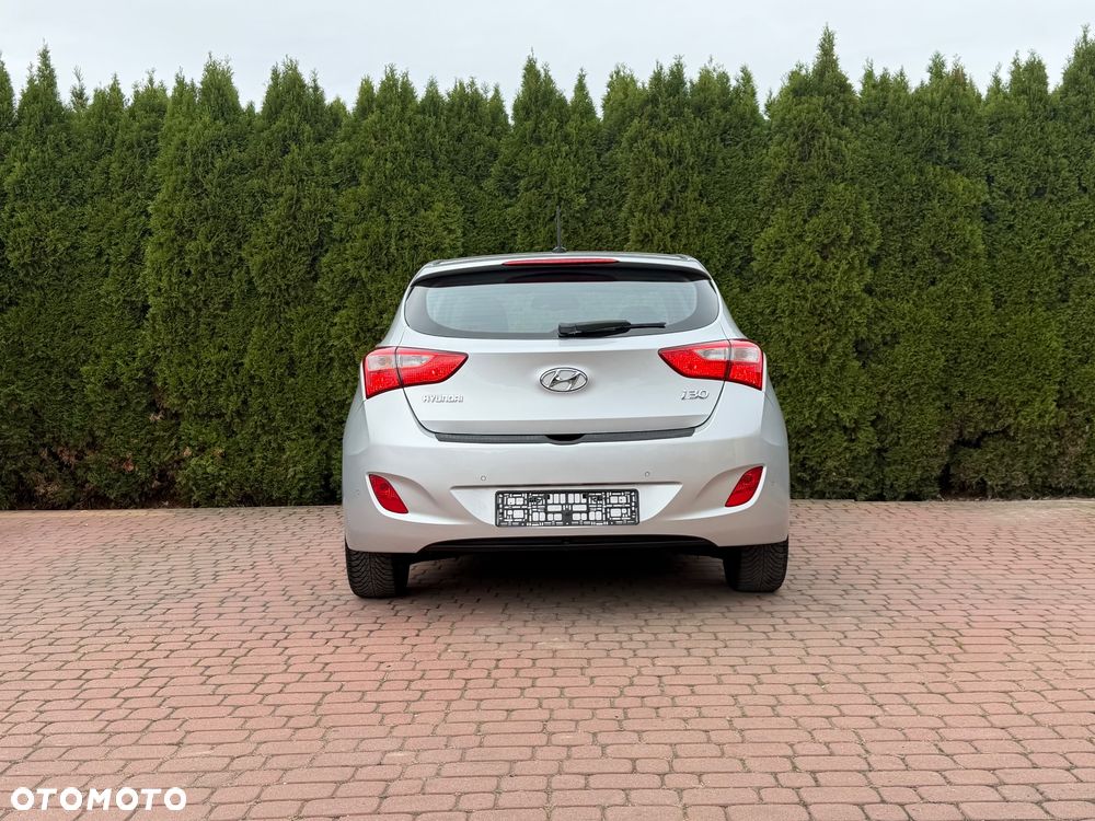 Hyundai i30 1.4 Fifa World Cup Edition - 17