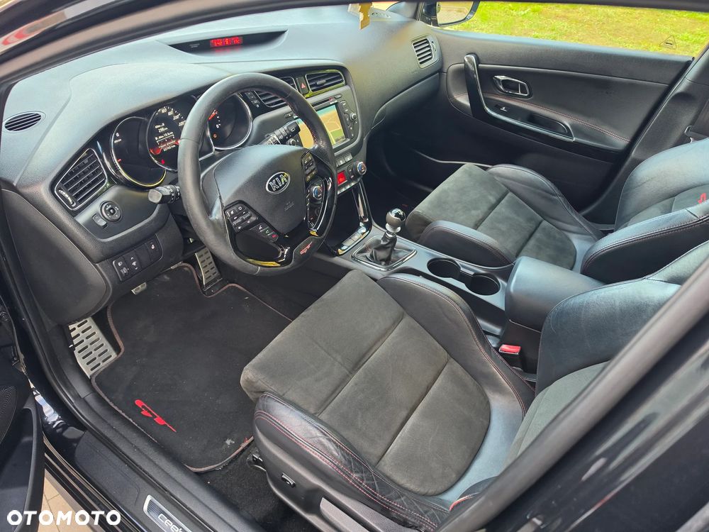 Kia Ceed - 23