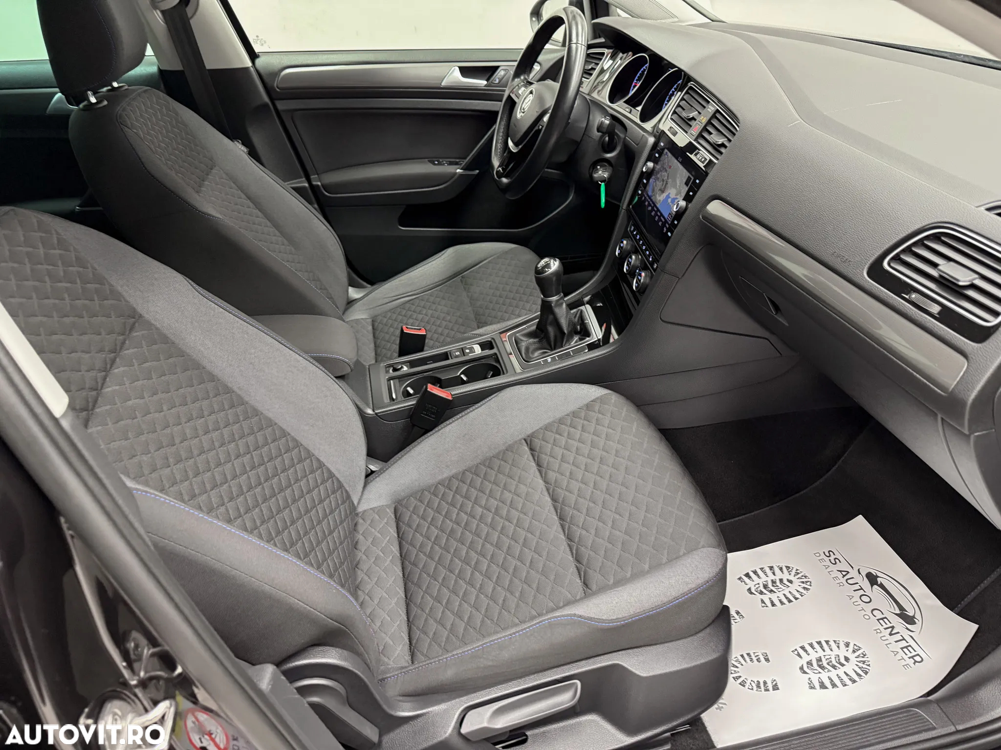 Volkswagen Golf 2.0 TDI Join - 12