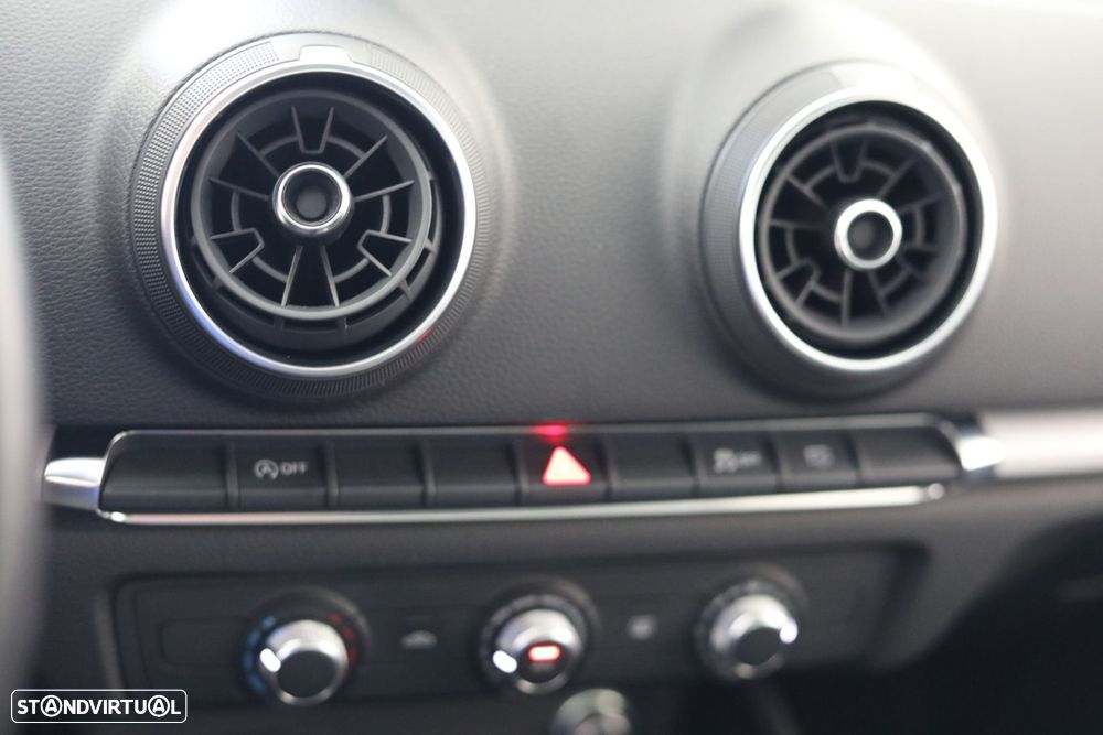 Audi A3 Sportback 2.0 TDI - 19