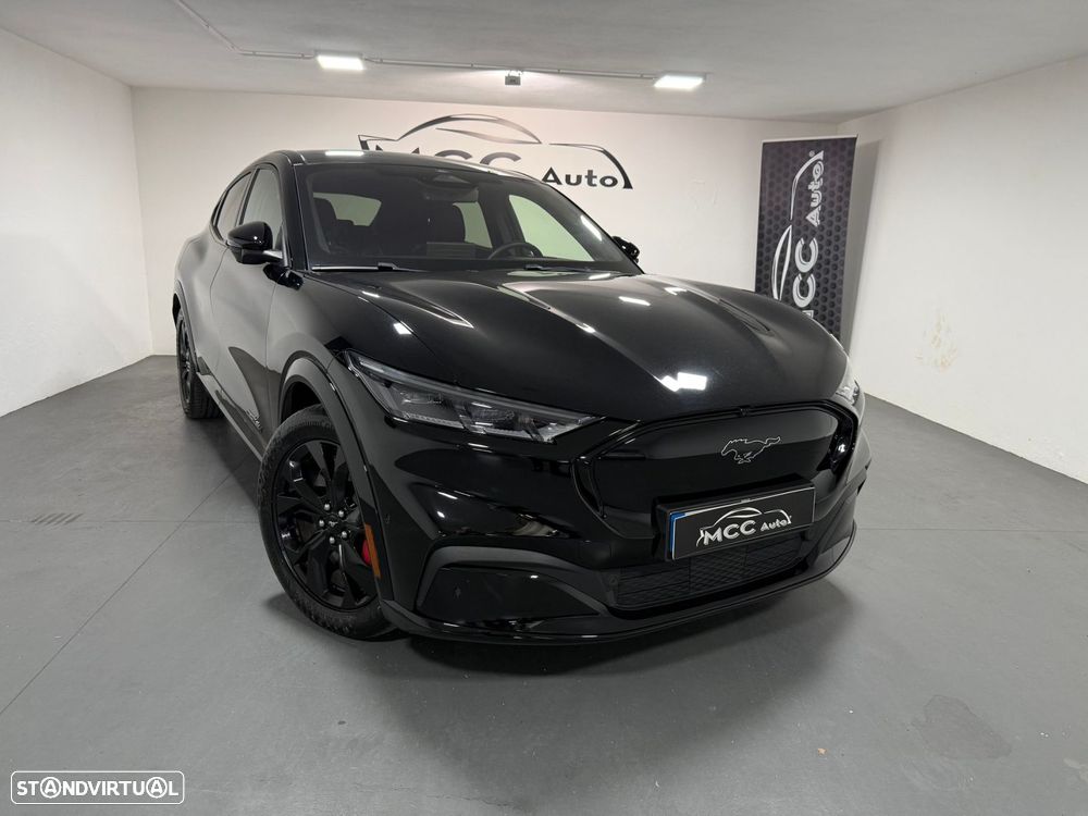 Ford Mustang Mach-E Alargada AWD - 1