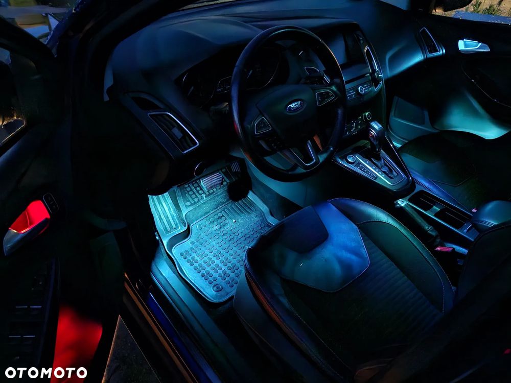 Ford Focus 1.5 EcoBoost Platinium X ASS PowerShift - 37