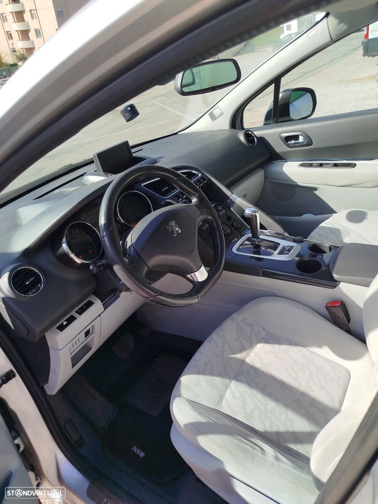 Peugeot 3008 1.6 e-HDi Allure 2-Tronic - 8