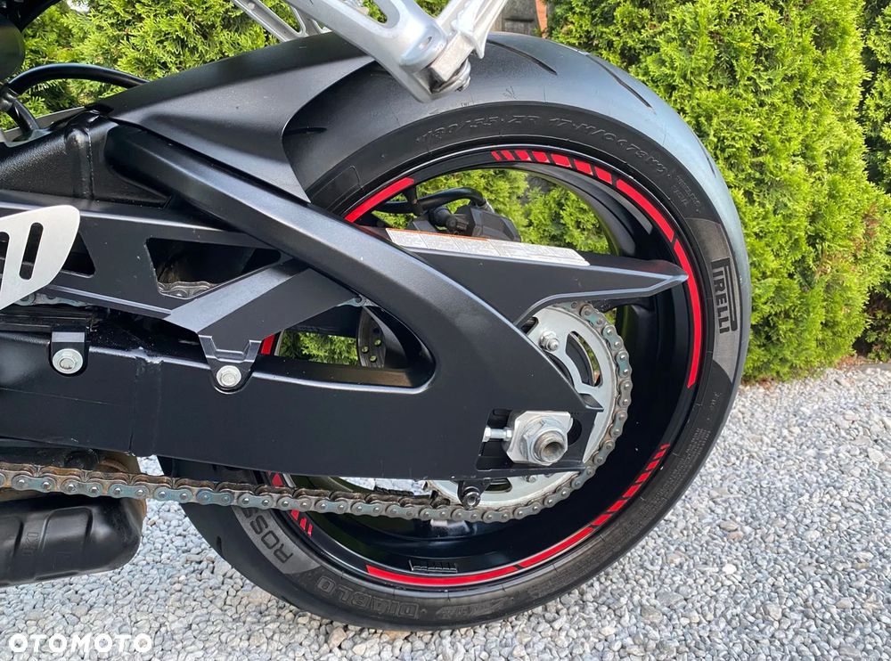 Suzuki GSX-R - 18