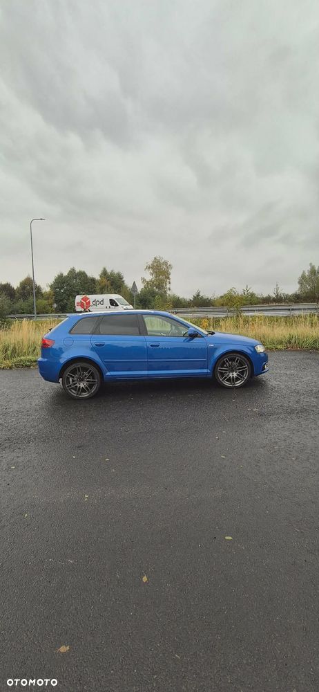 Audi A3 Sportback - 2