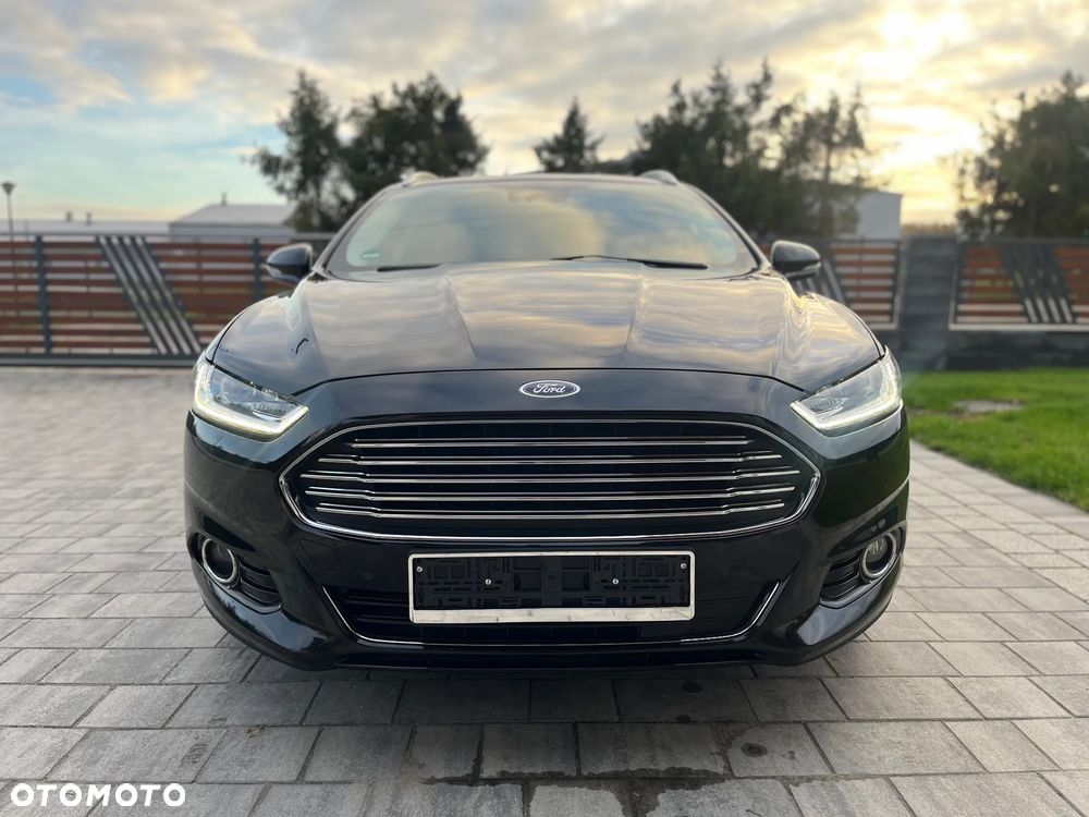 Ford Mondeo Turnier 2.0 TDCi Start-Stopp PowerShift-Aut Titanium - 2