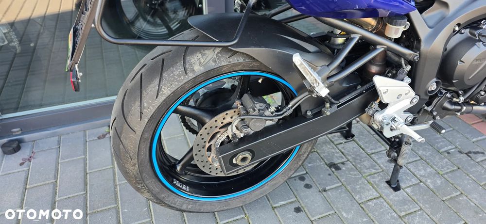 Yamaha FZ6 - 17