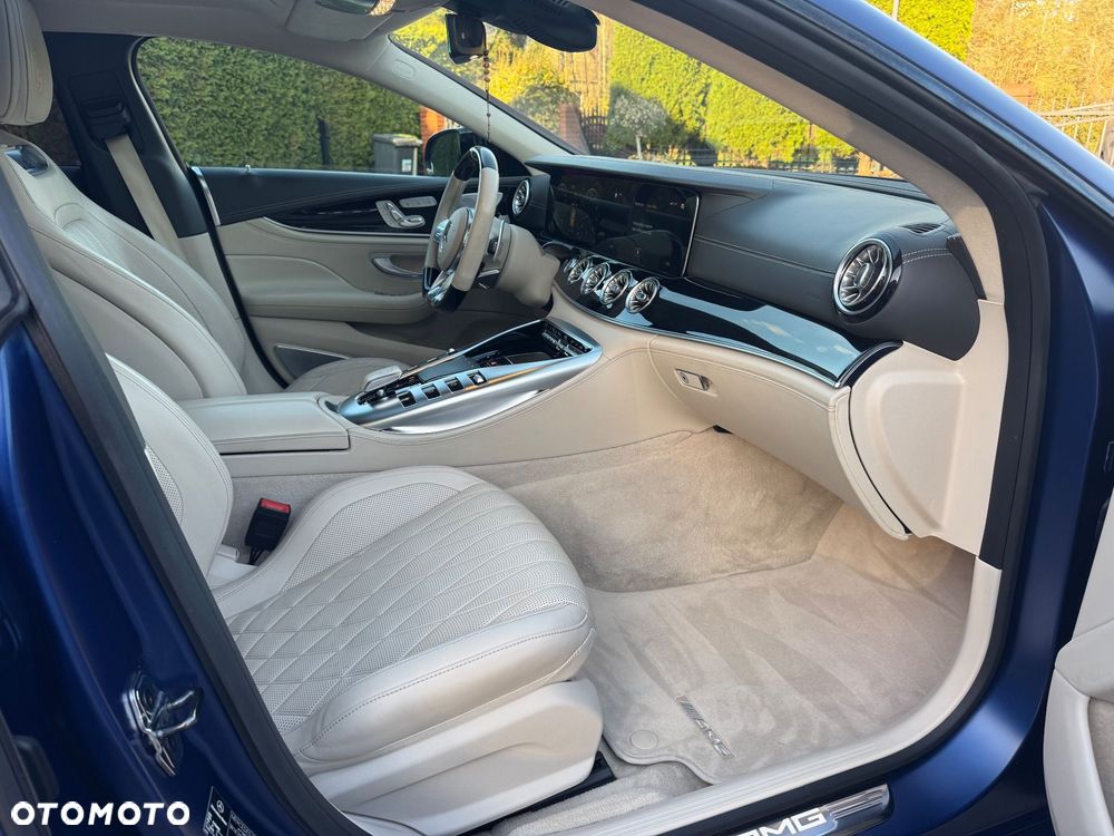 Mercedes-Benz AMG GT 63 S 4Matic+ Speedshift MCT 9G - 21