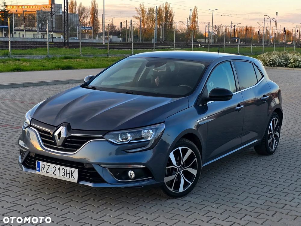 Renault Megane 1.5 Blue dCi R.S Line EDC - 3