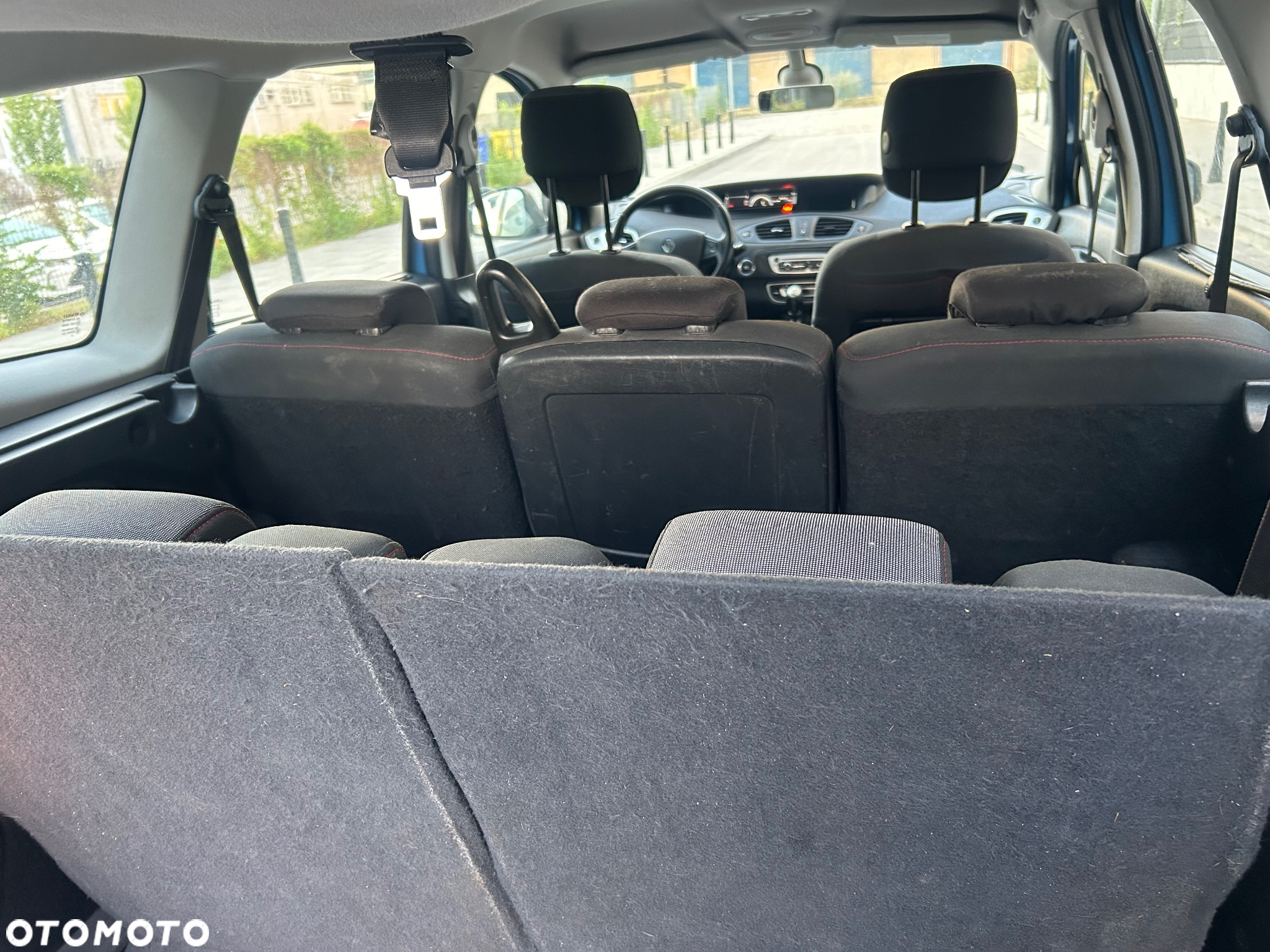 Renault Grand Scenic - 13