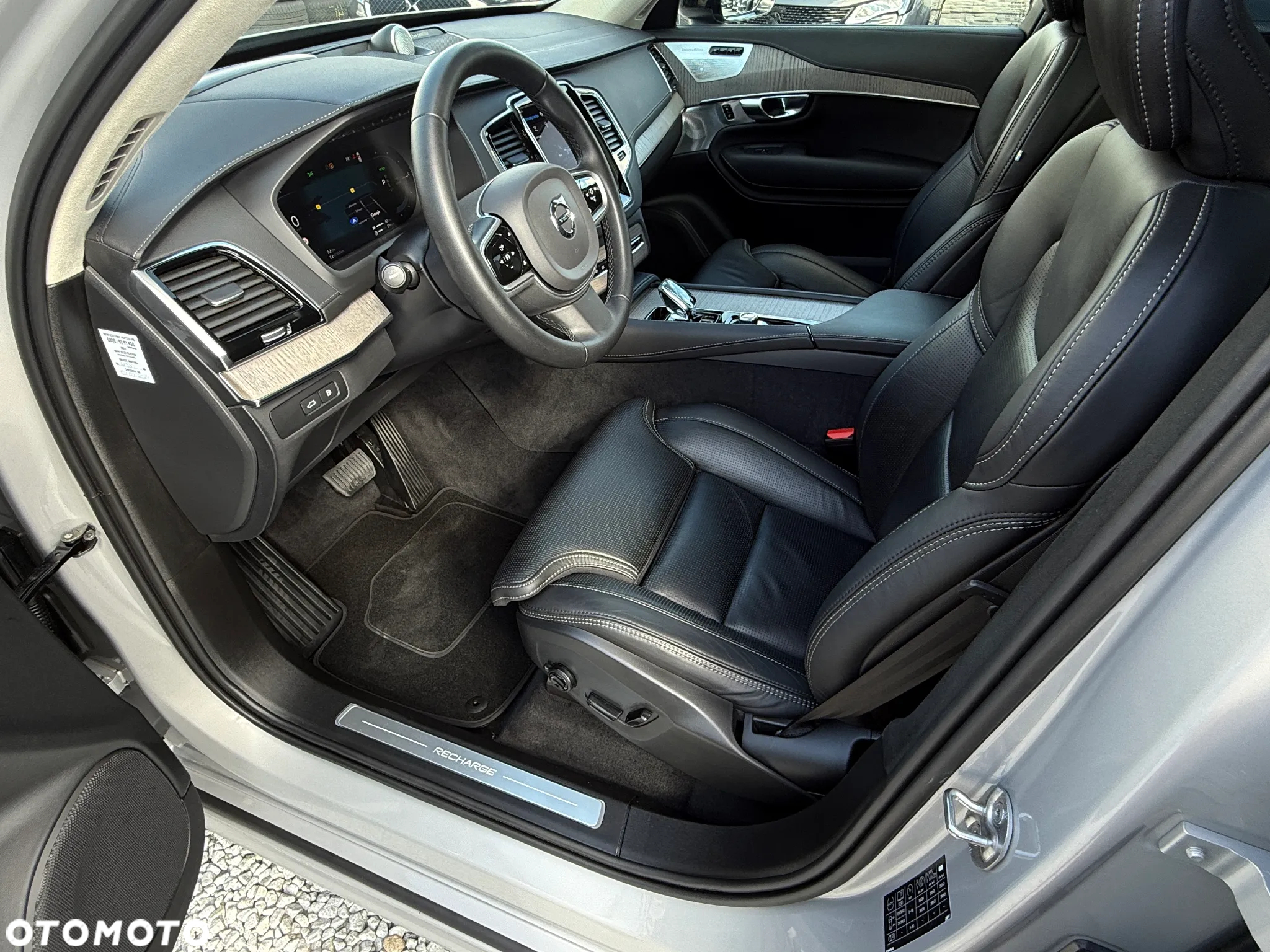 Volvo XC 90 T8 AWD Plug-In Hybrid Ultimate Dark 7os - 26