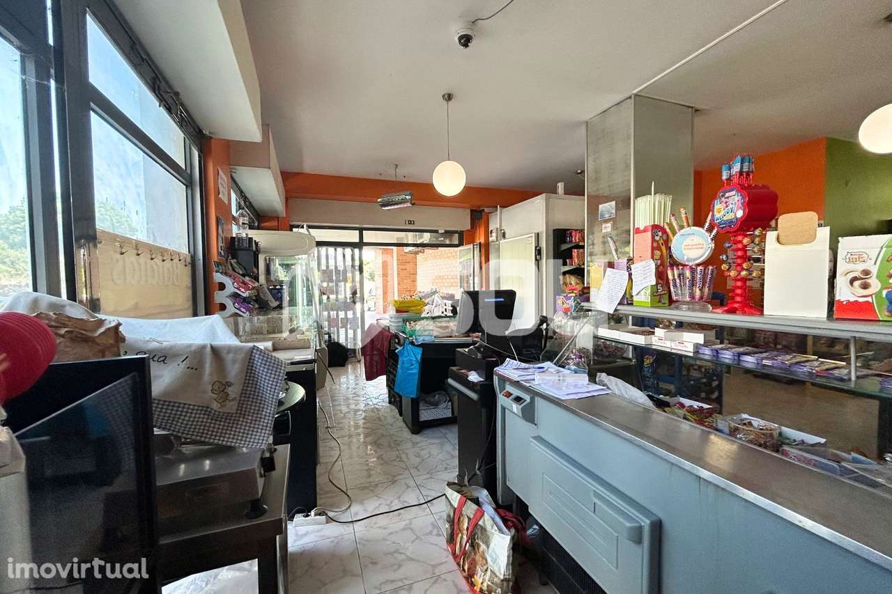 Trespasse de Mercearia na Senhora da Hora - Grande imagem: 3/8